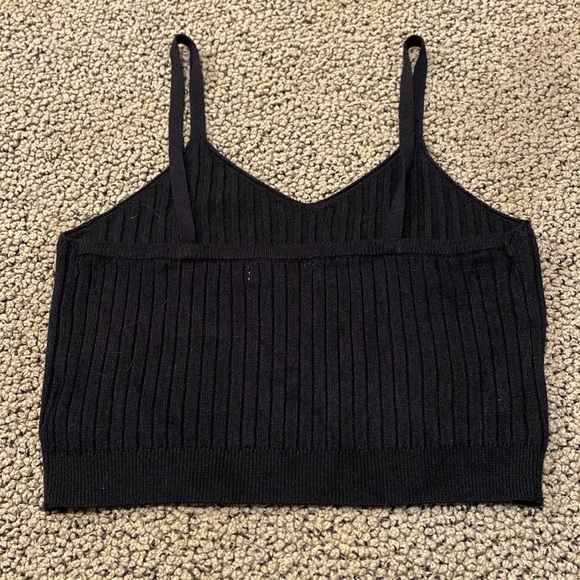 NWOT Black Ribbed Cropped Tank Top Size Small - Picture 5 of 10